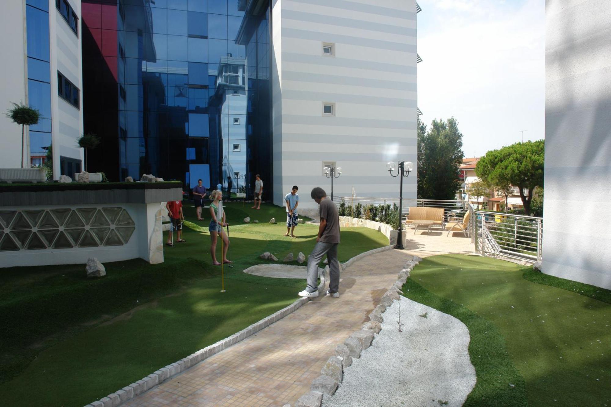 Hotel Cesare Augustus Lido di Jesolo Exterior foto
